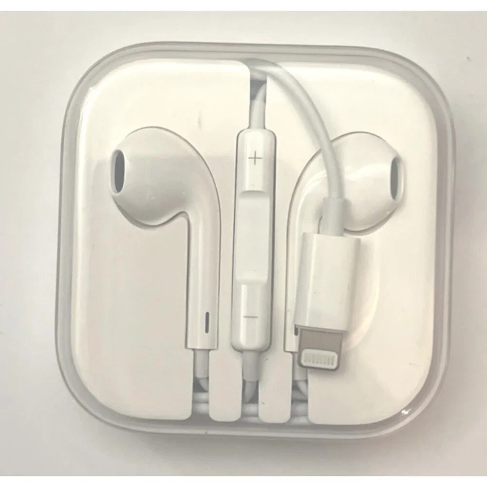 Apple EarPods with Remote and Mic Used in original package